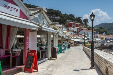 Parga şehir, Greeceparga, Yunanistan 17 Temmuz 2014 panoramik şaşırtıcı: Parga, Yunanistan'ın şehrin muhteşem panoramik görünüm