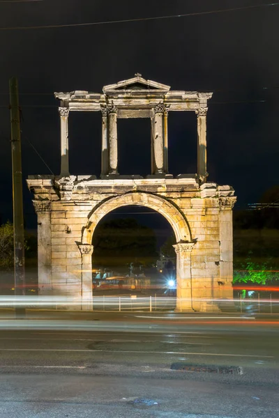 Майже фото арки Адріана в Афінах, Аттика — стокове фото