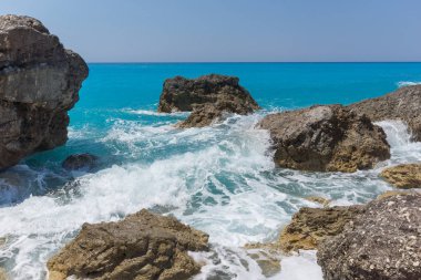 Muhteşem manzara mavi suların Megali Petra Beach, Lefkada