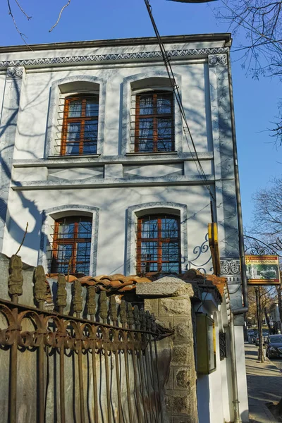 Płowdiw, Bułgaria - 2 stycznia 2017 r.: Stare domy w starym mieście Płowdiw — Zdjęcie stockowe