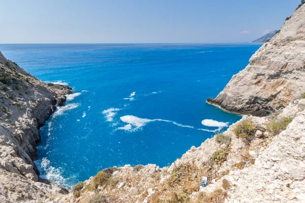 Skały w pobliżu plaży Porto Katsiki, Lefkada, Wyspy Jońskie, — Zdjęcie stockowe