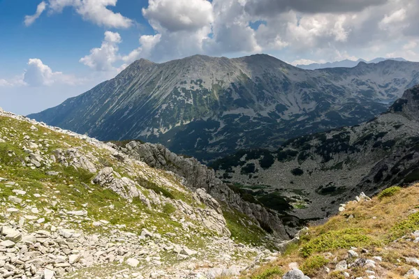 Wspaniałą panoramę od Banderitsa pass, góry Pirin — Zdjęcie stockowe