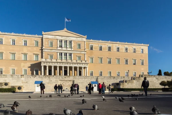 Atina, Yunanistan - 19 Ocak 2017: Atina'da Yunan Parlamentosu — Stok fotoğraf