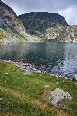 Böbrek göl, Rila Yedi Göller muhteşem manzara,