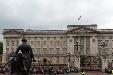 Londra, İngiltere - 17 Haziran 2016: Buckingham Sarayı Londra