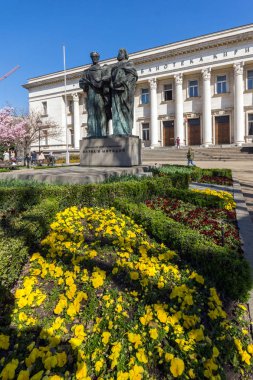 Sofia, Bulgaristan - 1 Nisan 2017: Bahar bakış Ulusal Kütüphanesi St. Cyril ve St Methodius Sofya