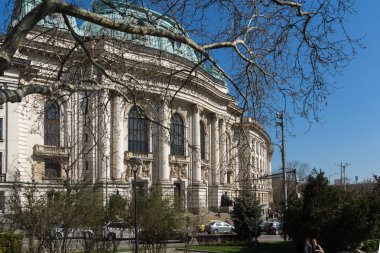 Sofia, Bulgaristan - 1 Nisan 2017: Üniversitesi Sofya St. Kliment Ohridski görünümünü şaşırtıcı
