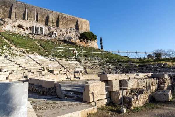 Ruïnes van het theater van Dionysos in de Akropolis van Athene, Griekenland — Stockfoto