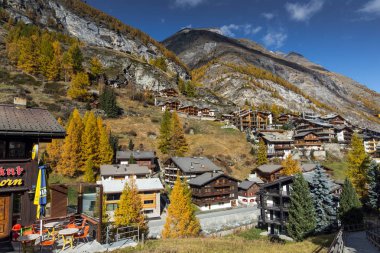 Zermatt, İsviçre - 27 Ekim 2015: Zermatt Resort, Valais Canton görünümünü şaşırtıcı