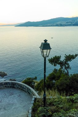 Kavala, Doğu Makedonya ve Trakya kentine günbatımı manzarası