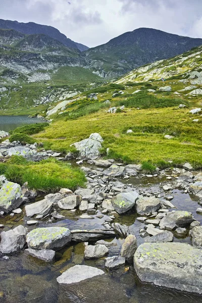 Muhteşem manzara ikiz göl, Rila Yedi Göller, — Stok fotoğraf