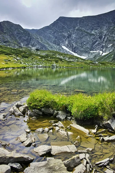 Amazing landscape of The Twin lake, The Seven Rila Lakes — Stock Photo, Image