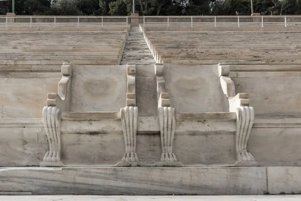 ATENAS, GRÉCIA - JANEIRO 20 2017: Estádio panatenaico ou kallimarmaro em Atenas, Grécia — Fotografia de Stock