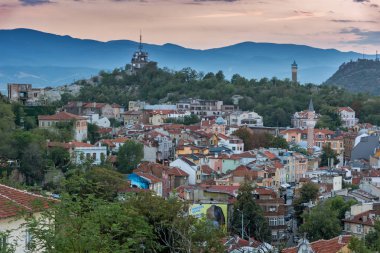 Plovdiv, Bulgaristan - 2 Eylül 2016: Gün batımı görünümü Filibe şehir Nebet tepe Hill