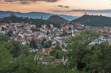 Plovdiv, Bulgaristan - 2 Eylül 2016: Gün batımı görünümü Filibe şehir Nebet tepe Hill