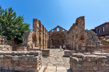 Nessebar, Bulgaristan - 30 Temmuz 2014: Antik kilise Aziz Sofya şehir Nessebar, Burgaz bölge