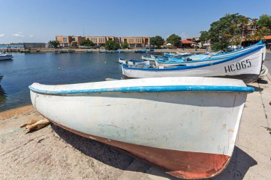 Nessebar, Bulgaristan - 30 Temmuz 2014: Nessebar kasaba, Burgaz bölge bağlantı noktası