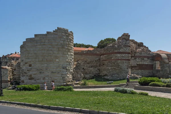 内塞伯尔，保加利亚-2014 年 7 月 30 日︰ 古遗址内塞伯尔镇 — 图库照片