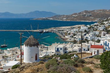 Beyaz yel değirmeni ve Mikonos Adası, Cyclades Panoraması