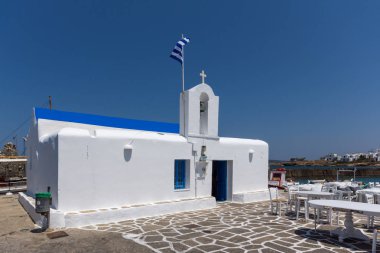 Beyaz Şehir, Naoussa, Paros Adası, Cyclades kilisede