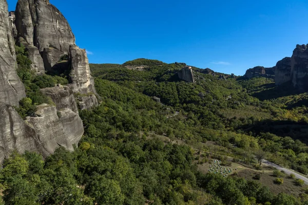 Increíble paisaje de formación de rocas cerca de Meteora —  Fotos de Stock