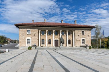 Kovachevtsy, Bulgaristan - 9 Ekim 2016: müze ve anıt komünist lider Georgi Dimitrov Köyü Kovachevtsi, Bulgaristan