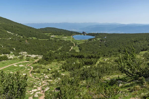 Panoramic şaşırtıcı görünümü Bezbog Gölü, Pirin Dağı çevresinde — Stok fotoğraf