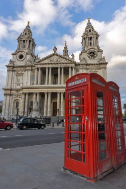 Londra, İngiltere - 17 Haziran 2016: Londra'daki St. Paul Katedrali şaşırtıcı