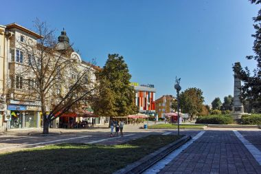 Plevne, Bulgaristan - 20 Eylül 2015: şehir Plevne sokakta Merkez