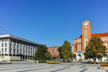 Plevne, Bulgaristan - 20 Eylül 2015: Pleven şehir merkezi meydanda