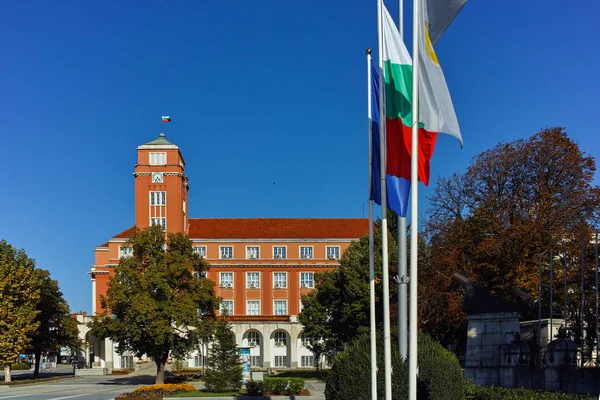 Plevne, Bulgaristan - 20 Eylül 2015: Pleven şehir merkezi meydanda