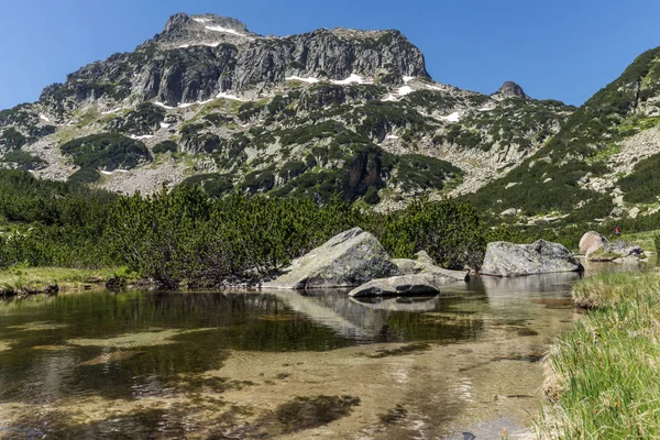 Paisagem incrível de Dzhangal pico e lagos Banski, Pirin Mountain — Fotografia de Stock