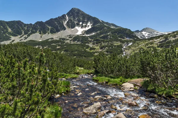 Úžasná krajina Sivrya peak a Banski jezera, pohoří Pirin — Stock fotografie