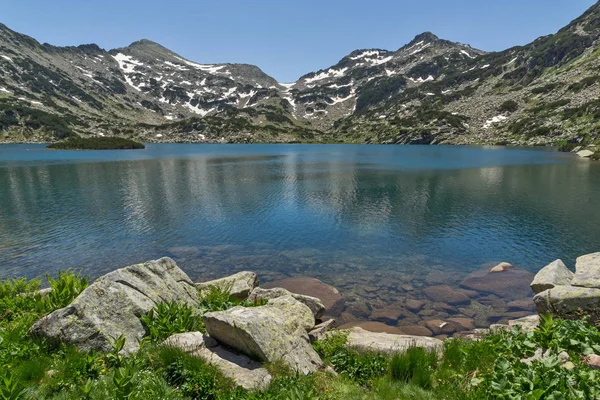 Panorama of Demirkapiyski chuki and Dzhano peaks, Popovo lake, Pirin Mountain — Stock Photo, Image