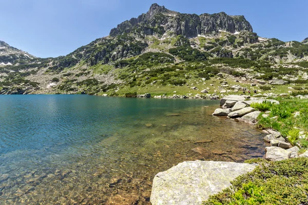 Panorama incrível com pico de Dzhangal e lago Popovo, Pirin Mountain — Fotografia de Stock