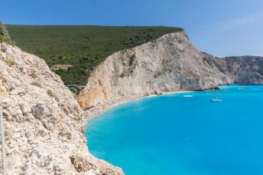 Porto Katsiki Beach, Lefkada, oniki adalar mavi sularına muhteşem manzara