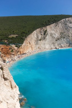 Porto Katsiki Beach, Lefkada, oniki adalar mavi sularına muhteşem manzara