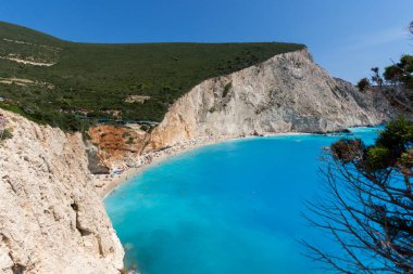 Porto Katsiki Beach, Lefkada, oniki adalar mavi sularına muhteşem manzara