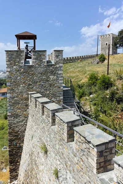 Σκόπια, πΓΔΜ - 13 Μαΐου 2017: Σκόπια φρουρίου (Ιτς Καλέ φρούριο) στην παλιά πόλη — Φωτογραφία Αρχείου