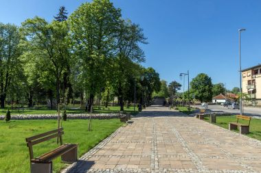 Pirot, Sırbistan -16 Nisan 2016: Pirot şehir merkezi