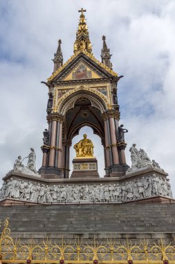 Londra, İngiltere - 18 Haziran 2016: Prens Albert Memorial, Londra
