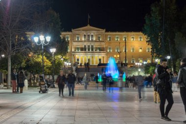 Atina, Yunanistan - 19 Ocak 2017: Gece fotoğraf Atina'da Syntagma Meydanı