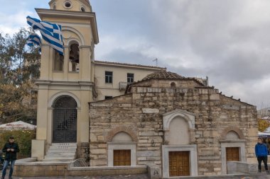 Atina, Yunanistan - 20 Ocak 2017: Monastiraki Panorama Meydanı, Atina