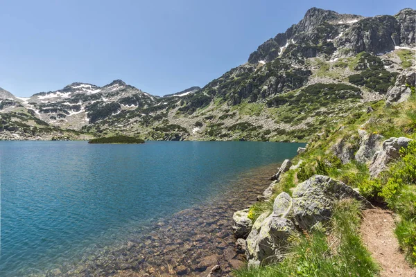 Paysage incroyable du pic Dzhangal et du lac Popovo, montagne Pirin , — Photo