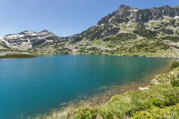 Pemandangan luar biasa dari puncak Dzhangal dan danau Popovo, Pirin Mountain — Stok Foto