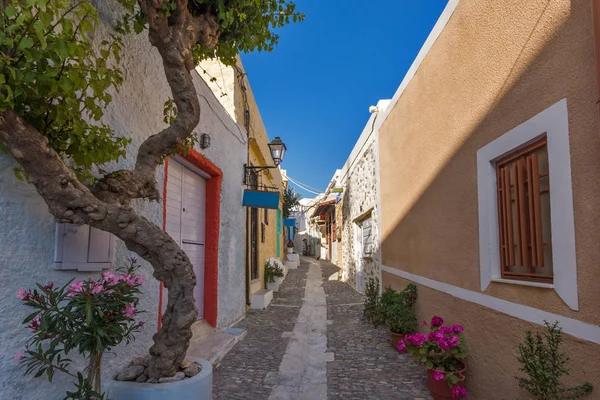 Gata i staden av Ermopoli, Syros, Kykladerna — Stockfoto