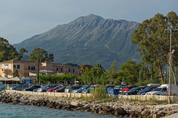 VASILIKI, LEFKADA, GRÈCE 16 JUILLET 2014 : Panorama du village de Vasiliki, Lefkada, Grèce — Photo