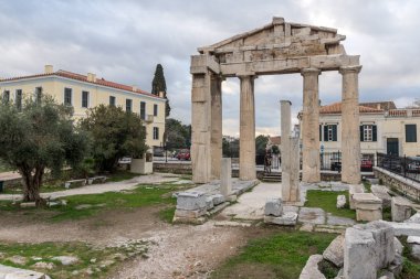 Atina, Yunanistan - 20 Ocak 2017: Sunset görünümünü Roman Agora Atina, Attika