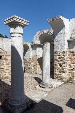 Harabeleri yuvarlak (altın) Kilisesi, St John, ikinci başkenti ilk Bulgar İmparatorluğu büyük Preslav yakınındaki Preslav