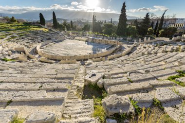 Atina akropolisi Dionysos Tiyatrosu kalıntıları